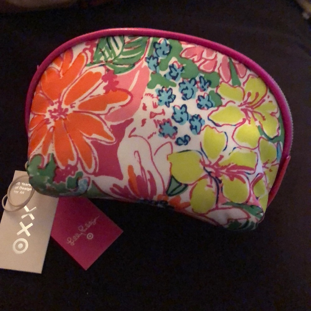Round Top Travel Clutch Bag